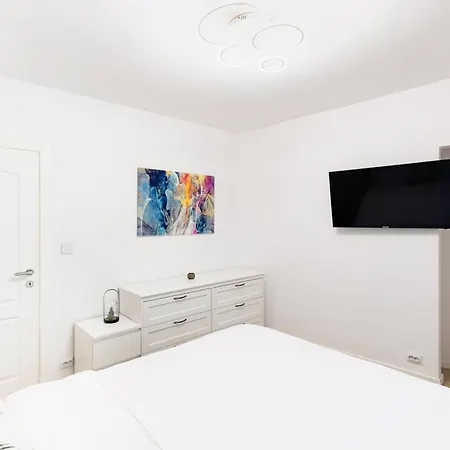 Modern 2br 公寓 *