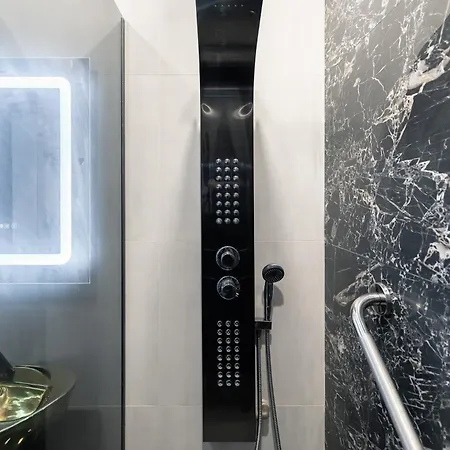 Modern 2br 公寓